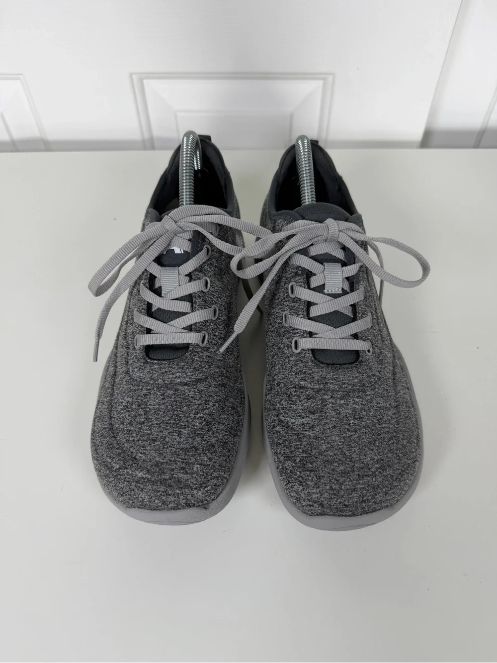 Alegria Women's Liber8 Sneakers in Static Grey Women’s Size 39.5